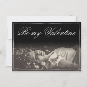 Sé mi San Valentín - joven mujer mentirosa