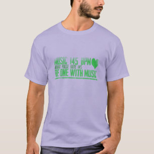 sea uno con la camiseta de la música