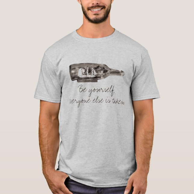 Sea usted mismo nave en camiseta gráfica de la (Anverso)