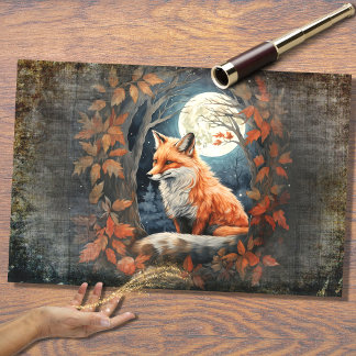 Seda Fox en papel de descomposición a la luz de la luna