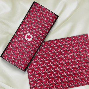 Seda Hojas de arce en papel de fondo de carbón vegetal