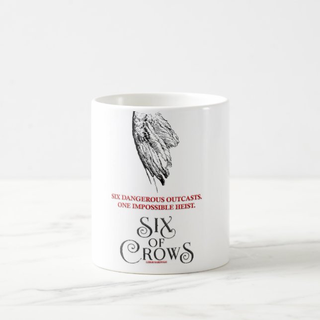 Seis de cuervos inspiraron la taza (Centro)