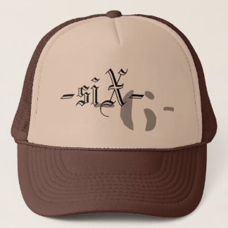 Seis gorras híbridos sucios