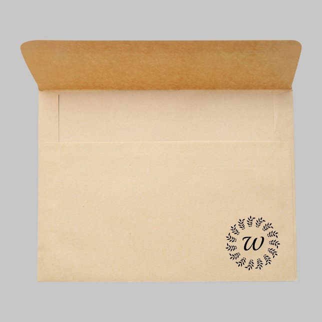 Sello Automático Corona de laurel negra monogramada (Kraft enveloped with the stamp)