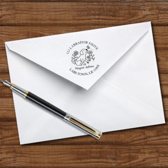 Sello Automático Cute Labrador, Cachorro, Flores, Dirección de Reto (Cute Labrador Puppy Cartoon Flowers Return Address Self-inking Stamp for Labrador Owners.  Floral.)