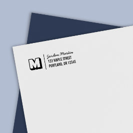 Sello Automático Dirección de Retorno de Monograma y Nombre en Letr