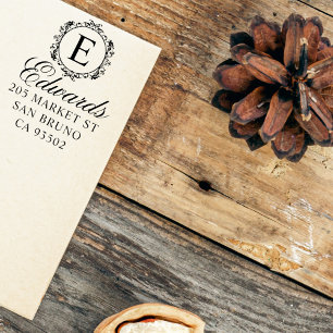 Sello Automático Elegante Monograma Script Nombre de familia Direcc