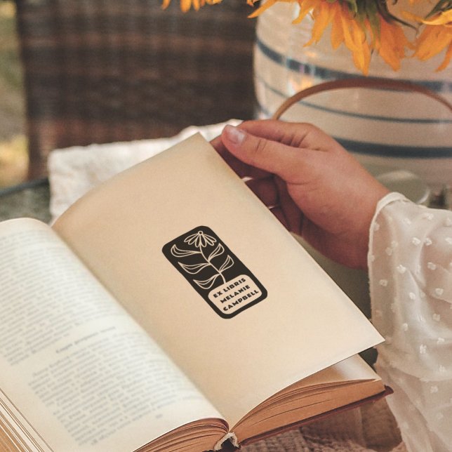 Sello Automático Ex Libris de libro de flores retro negrita (Rubber Stamp Mock-up)