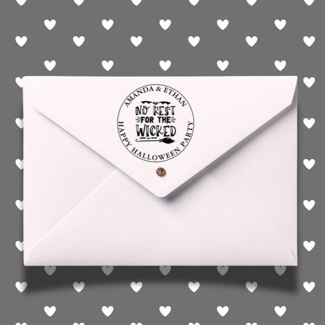 SELLO AUTOMÁTICO HALLOWEEN NO RESTO PARA EL TEMA DE WICKED (Add a playful touch to your crafts with the HALLOWEEN WITCHES BE CRAZY self-inking stamp.)