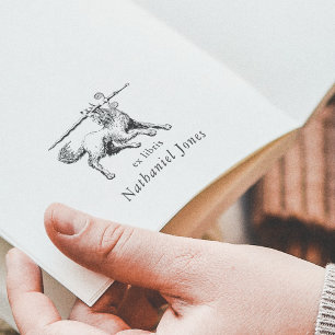 Sello Automático Lobo Vintage y Espada Libro Mitológico Ex Libris N