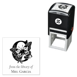 Sello Automático Mariposa Monograma Letra G De la Biblioteca De