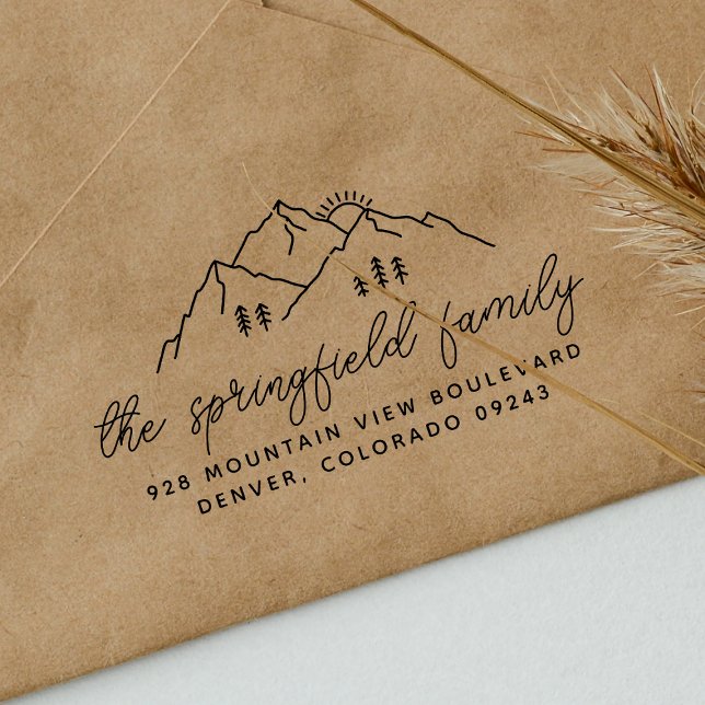 Sello Automático Montañas Árboles Nombre de familia moderno Direcci (Rubber Stamp Mock-up)