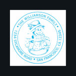 Sello Automático Vintage Christmas Snowman Round Return Address<br><div class="desc">Navidades familia vuelta dirección sellado por sí mismo con tu nombre y dirección en tipografía elegante de tinta azul con una imagen de muñeco de nieve de la Navidad pintada a mano. Simplemente agrega tu nombre y dirección. Diseñado exclusivamente para usted por Happy Dolphin Studio. Si necesita ayuda o productos...</div>