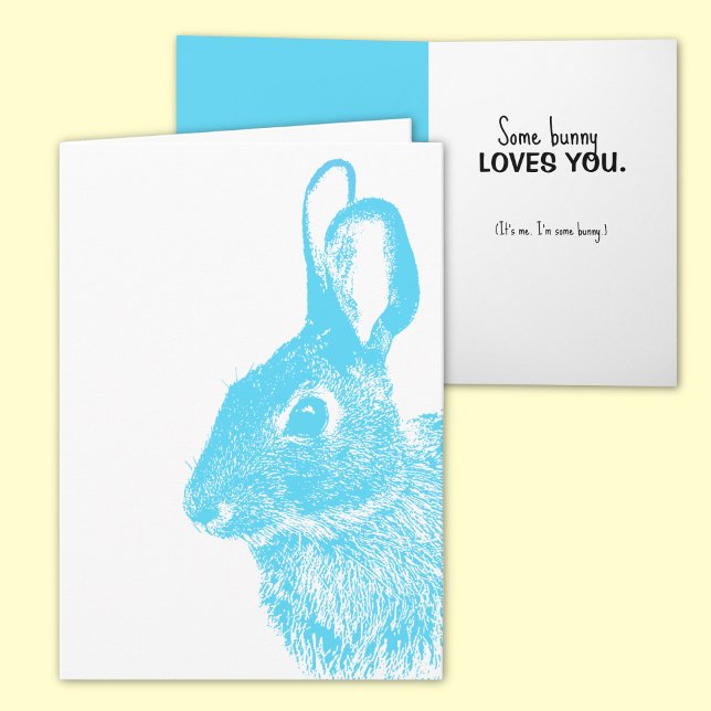 Sello de arte fotográfico de conejo tarjeta plegad (This cute "Easter Bunny" card features original photo art and the phrase "some bunny loves you." )