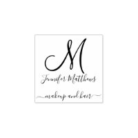Elegante Maquillaje Monograma y Salón de Pelo