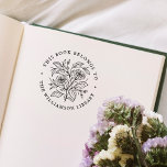 Sello De Caucho Flores Vintage Este Libro Pertenece Al Libro De La<br><div class="desc">Un bonito diseño de estampado de madera con un ilustracion de ramo de flores, una tipografía vintage y un diseño clásico. La antigua tipografía serbia se curva alrededor de las flores para crear un marco redondo. Me encantan los sellos circulares porque no tienen que ser alineados perfectamente para lucir bien,...</div>
