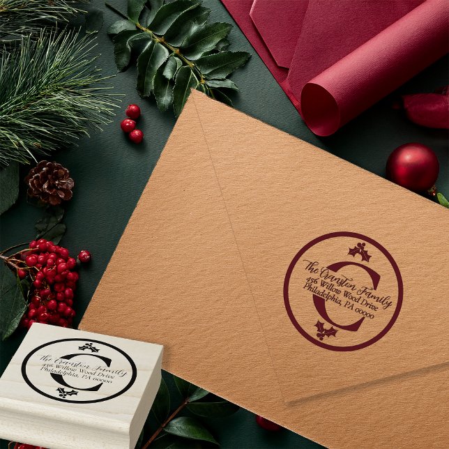 Sello De Caucho Monograma de Navidad de Acebo y Bayas (Elegant Holly and Berries Christmas Holiday Monogram and Return Address Rubber Stamp)