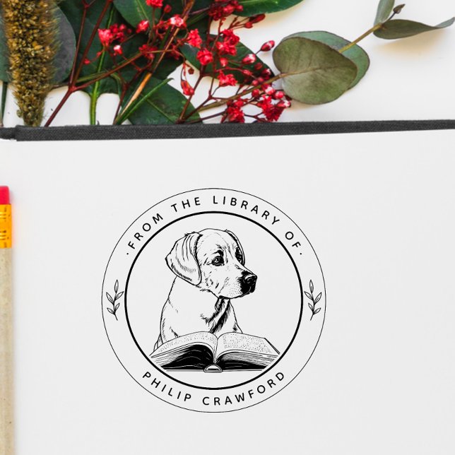 Sello De Caucho Perro con libro de la biblioteca de (Subido por el creador)