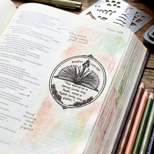 Sello De Caucho Salmo 119:105 personalizado Versículo Bíblico An
