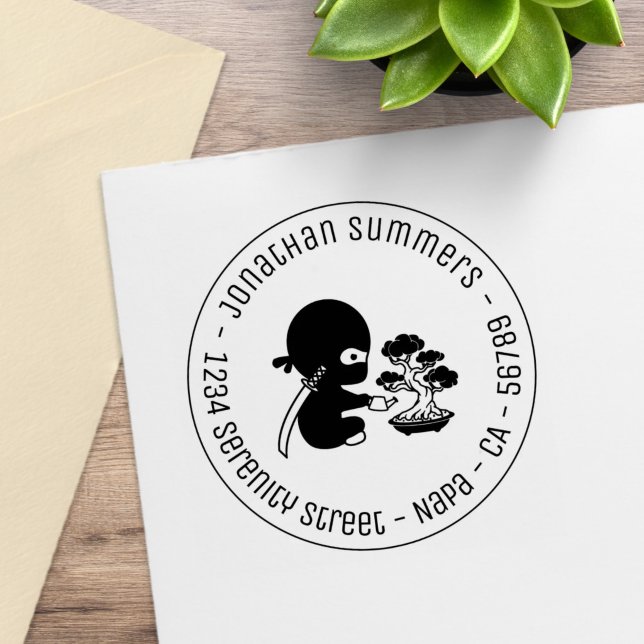 Sello De Caucho Tiny Ninja Watering Bonsai Tree Round Address (Subido por el creador)