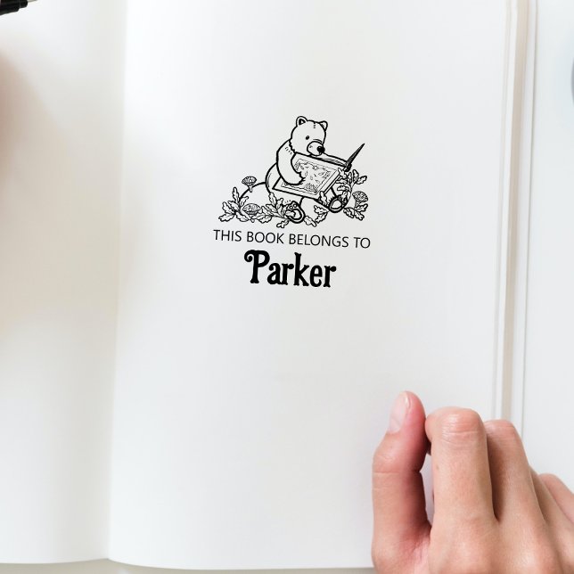 Sello De Caucho Woodland Storybook Bear Baby Book Stamp (This book belongs to personalized bookplate stamp in the Woodland Storybook Baby Shower Collection.)