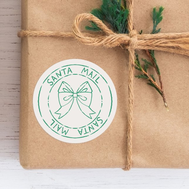 Sello de correo de Santa Mail con Navidades de Bow (Santa Mail Post Stamp Christmas Classic Round Sticker)