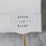 Sellos para sobres Bodas de guiones modernos<br><div class="desc">Estos modernos sellos para sobres de boda de guiones son perfectos para un boda minimalista. El sencillo diseño en blanco y negro presenta una tipografía industrial única con un estilo boho moderno. Personalizable de cualquier color. Mantenga el diseño minimalista y elegante, tal como está, o lo personalice añadiendo sus propios...</div>