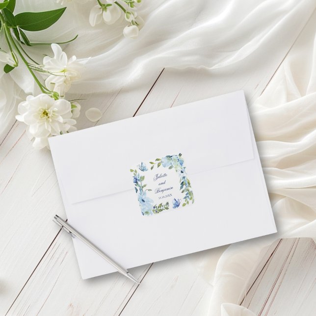 Sellos para sobres de invitación a la boda azul de (These dusty blue, floral envelope seals are perfect for a vintage or romantic wedding)