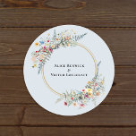 Sellos para sobres del Boho Wildflower Dusty Blue<br><div class="desc">El diseño de los sellos para sobres de boda azul y flor salvaje es elegante, con marcos geométricos clásicos dorados adornados con delicados ramos y tallos de vegetación floral boho. Con una paleta de atemporal fondo azul y polvoriento con una simple tipografía negra clásica y brillantes flores silvestres coloridas, creando...</div>