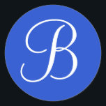 Sellos para sobres monogramados azul oscuro y blan<br><div class="desc">Ponga el toque final en sus invitaciones a la boda, guarde las tarjetas de fecha u otra correspondencia con estos sellos para sobres personalizados. También puede utilizarlos como etiquetas de los favores de la boda o como etiquetas de regalo. Este pegatina boda presenta un monograma blanco inicial sobre un fondo...</div>