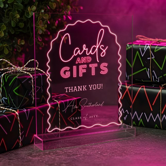 Señal Acrílica Cartas y regalos fiesta de graduación del Neón Ros (Cards & Gifts Wavy Pink Neon Graduation Party Acrylic Sign)