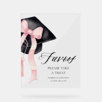 Graduación moderna de copa rosada de vaca favorece