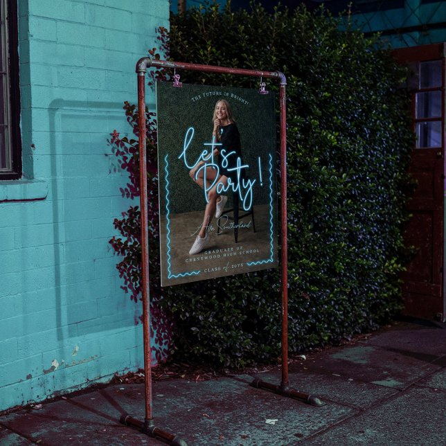 Señal Acrílica Imagen de graduado de Neon Wavy de estilo moderno  (Modern Glow Script Blue Neon Wavy Graduate Photo Acrylic Sign)