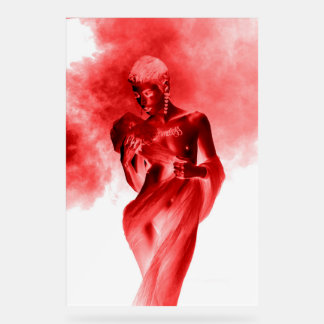 Señal Acrílica Modelo posando con tela roja y humo en monocromo
