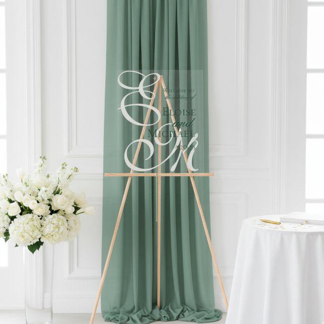 Señal Acrílica Moderno y elegante Boda de caligrafía de monograma (Welcome guests in effortless style with this Sage Green Monogram Wedding Welcome Sign!)