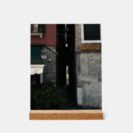 Señal Acrílica Narrow venetian alleyway (2024)