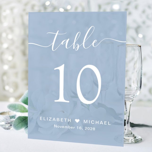 Señal Acrílica Número de mesa de boda Chic Script Dusty Blue (Subido por el creador)