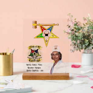 Señal Acrílica OES Worthy Matron