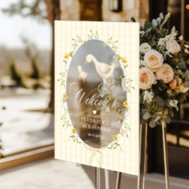 Señal Acrílica One Silly Goose Gingham 1st Birthday Welcome