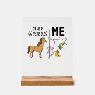 Señal Acrílica Otro regalo de cumpleaños de 66 años de unicornio