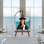Señal Acrílica Simple modern photo Graduate<br><div class="desc">Celebrate your graduate with a timeless keepsake they will treasure for years to come. This elegant acrylic photo plaque features a clean modern layout, customizable graduation details, and space for a favorite senior portrait. Perfect as a display piece at the graduation party — and even more meaningful afterward as a...</div>