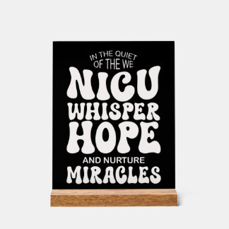 Señal Acrílica Whispering Hope, Nurturing Miracles