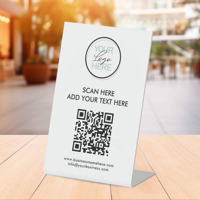 Señal de pedestal comercial con código QR – Logoti (Subido por el creador)