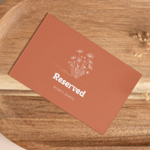 Señal de reservado de boda con flores silvestres b