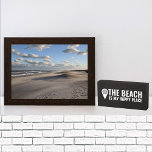 Señal Decorativa De Madera Beach Wood Rótulos por ©Noteworthy Home Collection<br><div class="desc">¿Te gusta la playa? ¡Esta señal es para ti!</div>