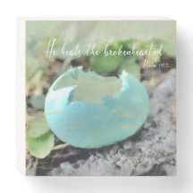 Él cura a los brokenhearted