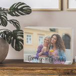 Señal Decorativa De Madera Forever Friends Cute Heart Typography Personalizad<br><div class="desc">Cartel moderno de una caja de madera con su propia foto personalizado. Un hermoso regalo fotográfico con texto superpuesto que dice "amigos para siempre" con letras a mano y vinculado con un lindo corazón de amor. La plantilla de fotos está configurada para que añada su foto - el formato de...</div>