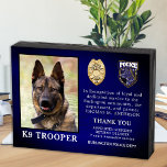 Señal Decorativa De Madera Policía K9 Premio a Jubilación Dog Aplicación de l<br><div class="desc">Honra a tu mejor pareja y perro policía por sus dedicados años de servicio con esta placa de reconocimiento de la foto de la jubilación de perro de la policía. Personalice con la foto, el nombre, el mensaje personal, las fechas de servicio y los años de servicio de su oficial...</div>