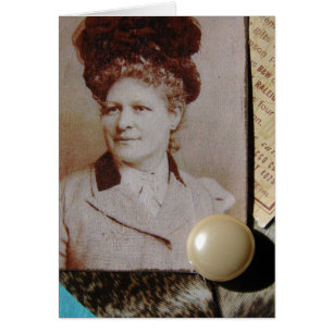 Señora de la cosecha, pluma, botón