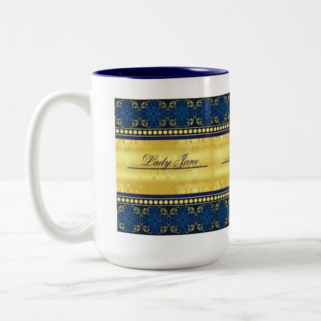 Señora de la taza elegante de la señoría del (Izquierda)